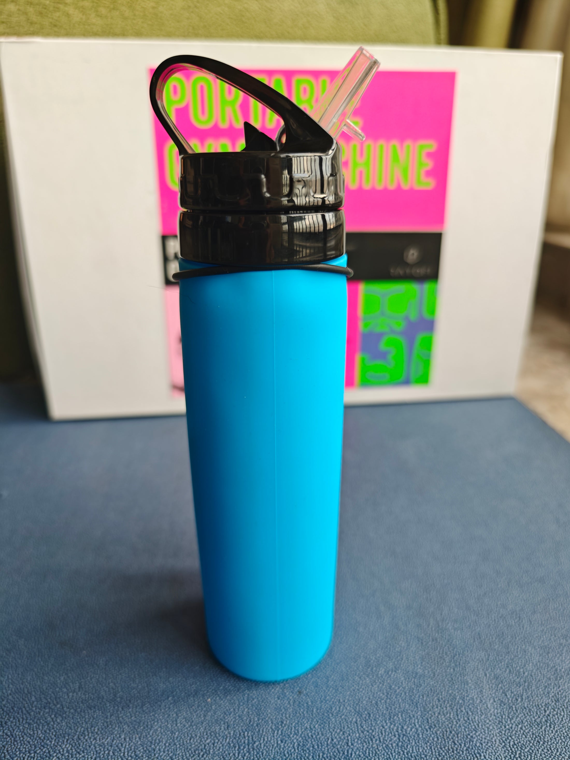 Foldable silicon water bottle