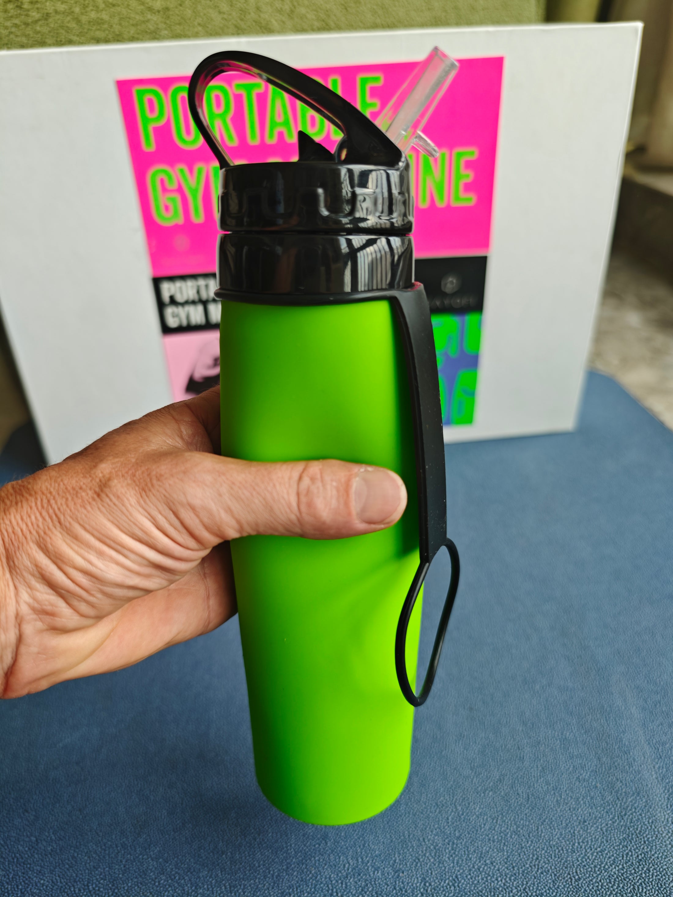 Foldable silicon water bottle