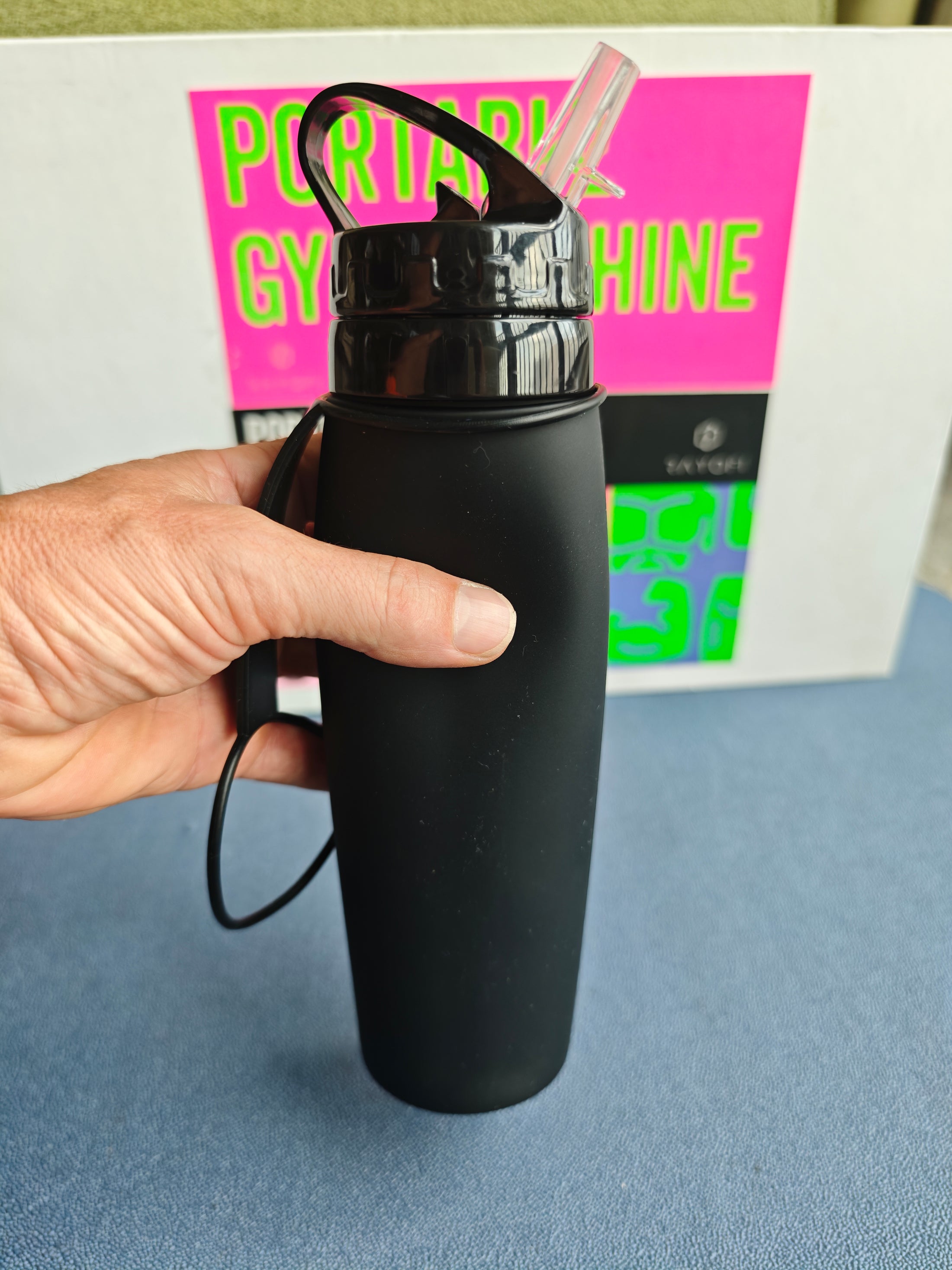 Foldable silicon water bottle