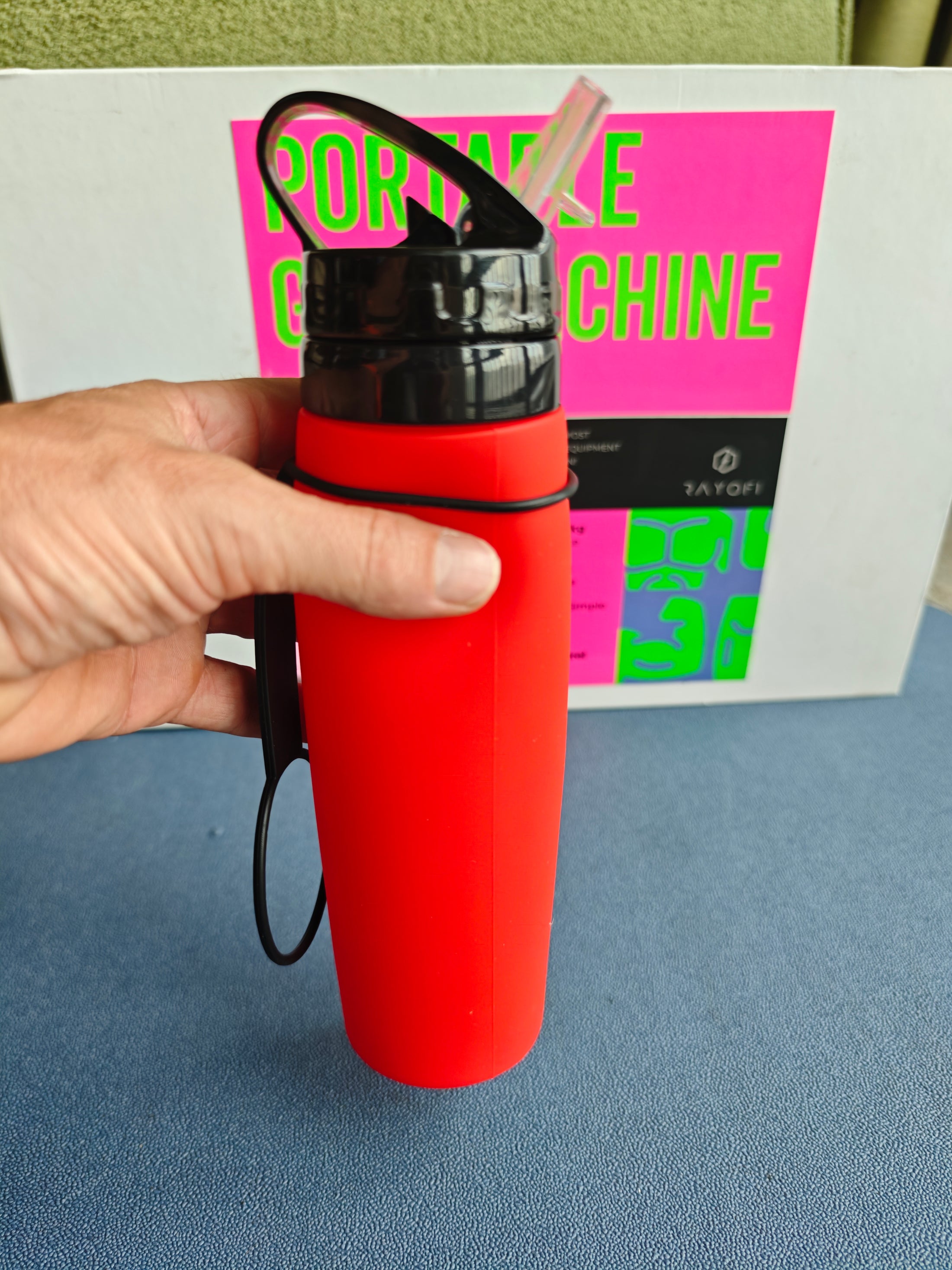 Foldable silicon water bottle